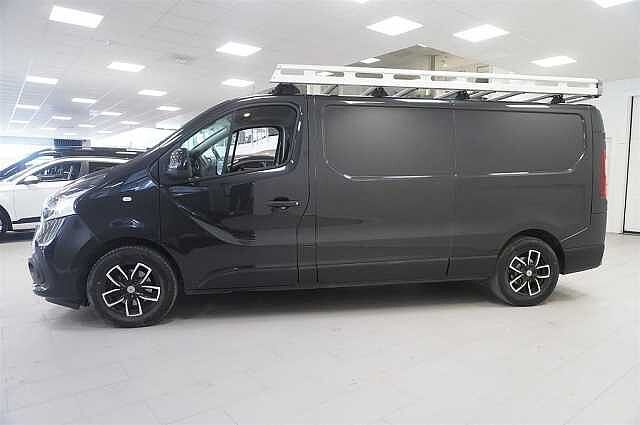 Nissan NV300