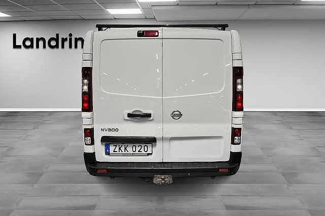 Nissan NV300